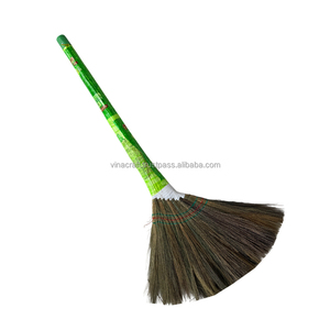 Balai en herbe de coco fait main en gros, matière première pour balai en herbe, balai en herbe de tigre - Product Image 2