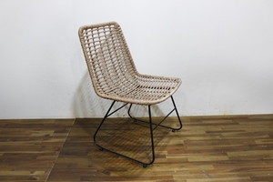 Chaise de salle à manger moderne en rotin tressé avec base en aluminium robuste, mobilier d'extérieur imperméable pour villa et parc - Product Image 2
