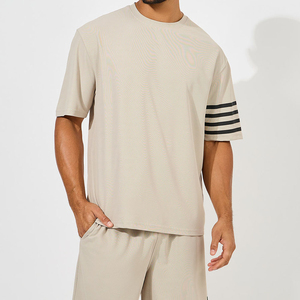 Ensemble T-shirt et short pour homme de haute qualité, couleur unie, 2 pièces, mode estivale, T-shirts à manches courtes surdimensionnés avec logo personnalisé - Product Image 3