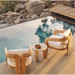 Sillón de madera de lujo junto a la piscina con cojín - Product Image 1