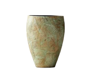 Vase à fleurs en aluminium artisanal avec surface texturée raffinée pour des présentations sophistiquées - Product Image 3