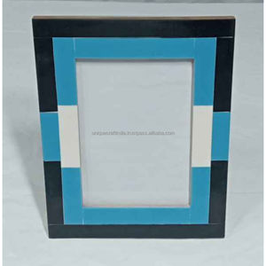 Cadre photo en bois fait main avec incrustation en os marbré fumé, bord biseauté, décoration de luxe pour la maison - Product Image 3