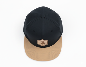 Gorra de Béisbol Urbana Moderna de 6 Paneles, Impermeable, 100% Algodón, de Alta Calidad, Negra y Marrón, con Parche Hexagonal en Contraste, Estilo Urbano - Product Image 1