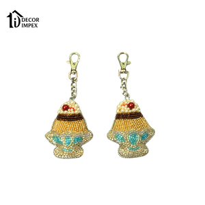 Colección al por mayor de estilo bohemio indio: Llaveros artesanales con abalorios de aleación para decoración de bolsos - Guru Kirpa Export House - Product Image 1