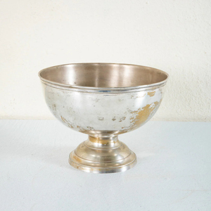 Grand saladier en aluminium argenté de luxe moderne, fait main, pour fruits, décoration élégante pour table, mariage et hôtel. - Product Image 5