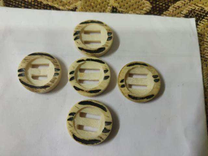 Boutons de chemise durables, écologiques, faits à la main, à 4 trous, en corne de bœuf et de buffle naturelle véritable pour costumes masculins - Product Image 5