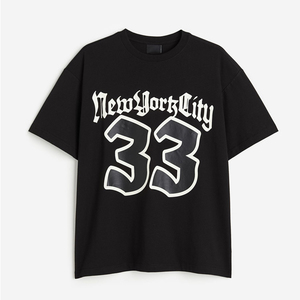 Camiseta Negra Lisa para Hombre, Corte Regular, Cuello Redondo, Manga Corta, Ecológica, 100% Algodón, Estilo Urbano, Hip Hop, Hecha en Pakistán - Product Image 1