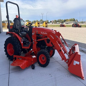 Mini-tracteur diesel Kubota Lx2620 4x4 durable, parfait pour les besoins agricoles modernes, avec un moteur efficace et une utilisation facile - Product Image 3