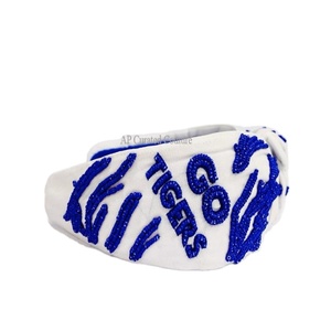 AP Curated Couture Último modelo de accesorio para el cabello anudado para mujer, bordado a mano con cuentas de vidrio, para el día del partido - TALLA ÚNICA - Product Image 1
