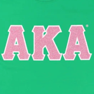 T-shirt décontracté en coton à col rond pour femme, motif graphique style chenille rose, lettres grecques vertes scintillantes, vert rose - Product Image 3