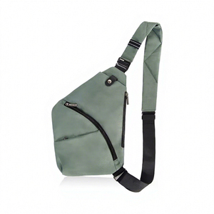 Sac bandoulière en polyester pour homme, taille personnalisée, avec fonction antivol et impression de logo sur mesure - Product Image 1
