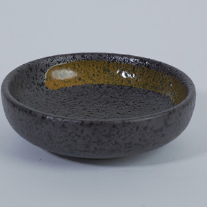 Plato de Cerámica con Esmalte Reactivo Negro Ámbar de 7.5x2.5cm para Salsas, para Restaurantes y Hoteles, Vajilla Japonesa, para Servir Salsa de Soya y Vinagre - Product Image 4