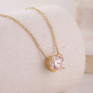 Exquisito colgante de diamante redondo cultivado en laboratorio, certificado por IGI, con cuatro puntas, en oro amarillo, oro rosa, oro blanco o plata, con cadena a juego. - Product Image 6