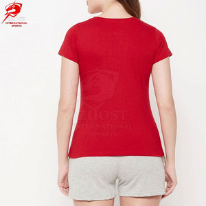 เสื้อยืดผู้หญิงคุณภาพพรีเมียมขายส่ง ผ้าเนื้อนุ่ม ทรงทันสมัย น้ำหนักเบา เหมาะสำหรับแฟชั่นลำลองและสวมใส่ในชีวิตประจำวัน - Product Image 3