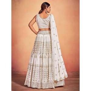 Superbes vêtements de mariage en georgette à paillettes blanches Lehenga Choli - Product Image 3