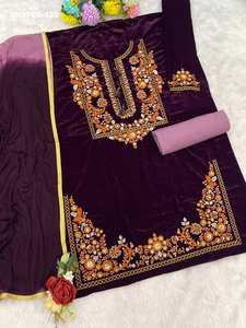 Ensemble Salwar-Kameez de Soirée en Velours Lourd de Haute Qualité, Brodé de Multiples Fils et Sequins, Vêtements Ethniques, Vente en Gros - Product Image 3