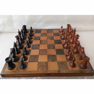 Jeu d'échecs en bois fait main de luxe, plateau pliable personnalisé, jeu de société vintage, pièces d'échecs Staunton artisanales, coffret cadeau haut de gamme - Product Image 1