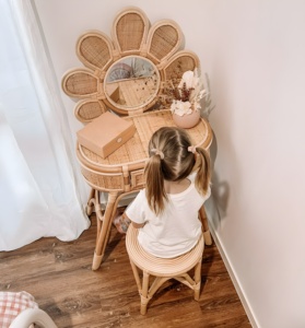 Luxury Rattan Dressing Make up Mirrored <b>Table</b> New Design Flower Petal Shaped Vanity <b>Tables</b> With <b>Mirror</b> Customization Support - Product Image 2