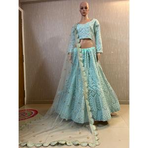 Lehenga Choli de Diseñador para Fiestas y Bodas con Trabajo de Dori y Zari - Product Image 3