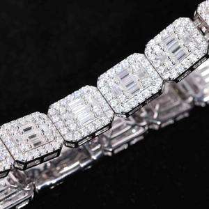 Pulsera de Lujo de Plata 925 con Diamantes de Corte Esmeralda, Engaste de Canal, Eslabones Geométricos, Joyería de Boda para Mujer, Bañada en Rodio - Product Image 2