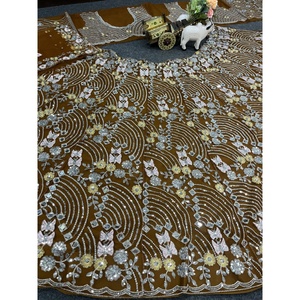 Lehenga Choli de mariage en séquence de miroir véritable de créateur - Product Image 4