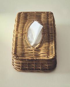 Boîte à mouchoirs rectangulaire classique en osier tressé à la main, support durable en rotin pour mouchoirs en papier, idéal pour les intérieurs rustiques - Product Image 2
