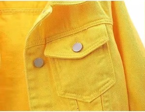 Chaqueta vaquera informal para mujer OEM, abrigo vaquero de otoño con botones, chaqueta vaquera oversize, proveedor de alta calidad - Product Image 3