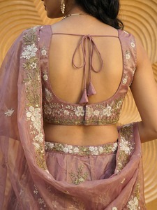 Lehenga Choli Rosa con Bordado Floral, Estilo Línea A, Traje de Boda con Dupatta para Novia, Ropa Nupcial para Fiesta - Product Image 4