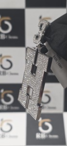 Pendentif lettre H en argent sterling 925 avec moissanite taille brillant VVS sertie griffe, style hip-hop personnalisé, cadeau de bijoux, certifié EGL - Product Image 6