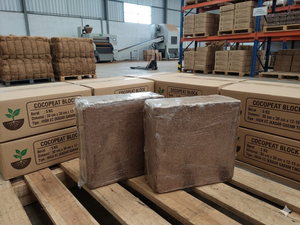 Brique de coco bio 100% sans tourbe 5kg à faible EC pour serre, export - Product Image 4