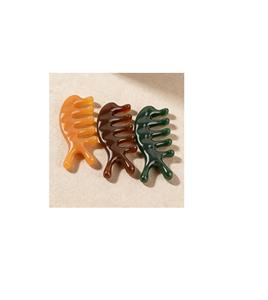 Peine de Masaje de Resina Hecho a Mano para un Cuidado Capilar de Lujo y una Experiencia Relajante de Terapia del Cuero Cabelludo - Product Image 5