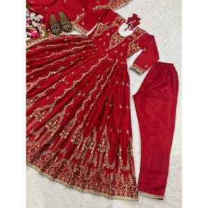 Vestido Anarkali para mujer para fiestas Secuencia y trabajo de bordado para un aspecto elegante - Product Image 5