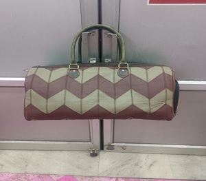 Elegante Bolsa de Viaje de Cuero con Diseño de Parches, Bolsa de Fin de Semana de Gran Capacidad, Bolsa de Gimnasio para Hombres y Mujeres - Product Image 2