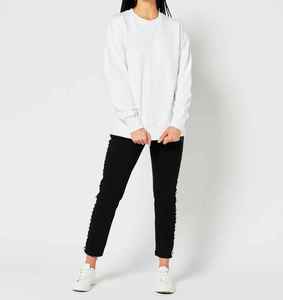 Sweat-shirt blanc à col rond, couleur unie, tricoté, manches longues, décontracté, pour l'automne, coupe classique pour femmes - Product Image 3