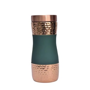 Bouteille d'eau en cuivre pur martelé, finition émaillée, écologique, faite à la main, article cadeau, vente en gros - Product Image 1