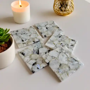 Posavasos Modernos de Piedra Lunar Arcoíris |   Juego de Posavasos de Piedra Refractiva de Luz |   Decoración de Mesa Cuadrada Blanca con Destellos Azules de 4 Pulgadas - Product Image 1