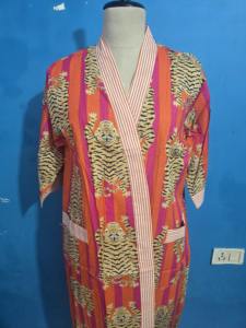 Robe Kimono Indienne Tigre Taille Unique pour Femme, 100% Coton de Haute Qualité, Peignoir d'Été avec Ceinture Ajustable pour Vêtements de Nuit Printaniers - Product Image 2