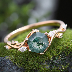 Bague de fiançailles vintage en moissanite taille hexagonale sertie à griffes, avec bande en argent S925 plaqué or rose et motif vigne taille marquise, pour mariée - Product Image 4