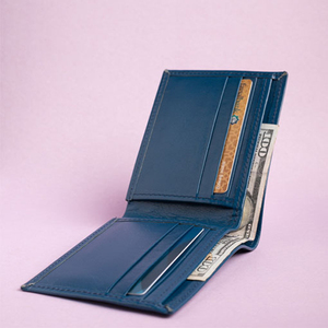 Cartera de Cuero Genuino Personalizada, Unisex, Bifold, para Tarjetas de Crédito, Cierre Abierto, Corta, de la Mejor Calidad, Delgada, Ligera, Frontal - Product Image 4