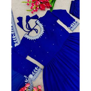 DISEÑADOR GEORGETTE BORDADO SECUENCIA TRABAJO VESTIDO INFERIOR CON DUPATTA AZUL - Product Image 6