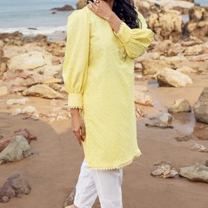 Camisa Amarilla Bordada Chikankari para Mujer, Modelo PS4077, 1 Pieza, Talla S, Blusa Elegante - Product Image 1