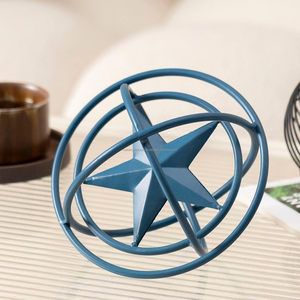 Sphère décorative en métal poli, sculpture de table avec étoile bleue et motif circulaire - Product Image 6