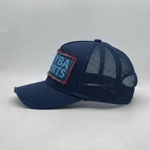 Gorra Trucker de Malla Azul Marino Meyba Sports, 6 Paneles, Ajustable con Broche, Logotipo Bordado en la Parte Delantera, Unisex, Casual, Primavera/Verano - Product Image 5