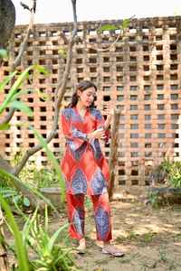 Conjunto de Kurta y Pantalón de Algodón para Fiesta, Conjunto Co-ord Azul Celeste y Rojo, Conjunto Co-ord de Algodón Estampado, Conjunto Co-ord Informal para Uso Diario, Conjunto de Algodón - Product Image 3