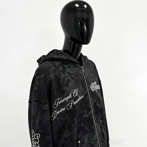 Sudadera con Capucha Personalizada de Algodón 100% No Tejido con Impresión DTG, Diseño Oversize, Bloques de Color, Lavado Ácido y Parche Bordado Aplicado - Product Image 3