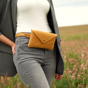 Eco-friendly Large Leather Eco-Friendly Large Leather Waist Bags New Design Reasonable Prices Of Custom logo Leather Waist Bags - Product Image 1