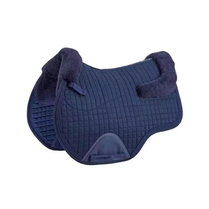 Tapis de selle de saut en laine polaire personnalisé de haute qualité avec absorption des chocs et sangle de contention pour l'équitation et l'équipement équestre - Product Image 1