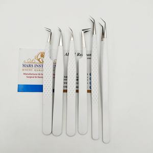 Pinzas para Extensiones de Pestañas de Acero Inoxidable Japonés Blanco Mate con Diferentes Puntas - Product Image 2