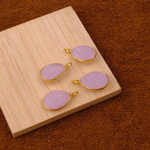 Diseño de hoja de Calcedonia Rosa Natural de moda, colgante tallado en forma de lágrima, Conector de bisel chapado en oro para collar DIY, joyería - Product Image 5