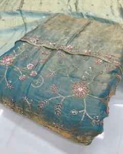 Tissu texturé Rangoli Crush pour robes de boutique, tenues ethniques de créateurs, vêtements de mode contemporaine et vêtements décoratifs - Product Image 1